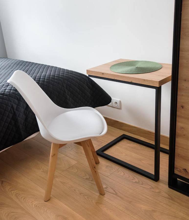 Wola Skwer Sunny Apartment ワルシャワ エクステリア 写真
