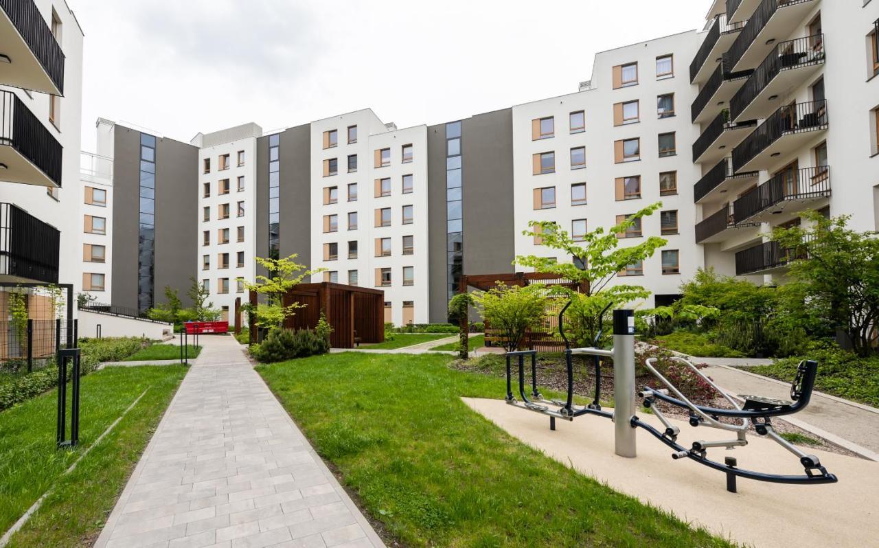 Wola Skwer Sunny Apartment ワルシャワ エクステリア 写真