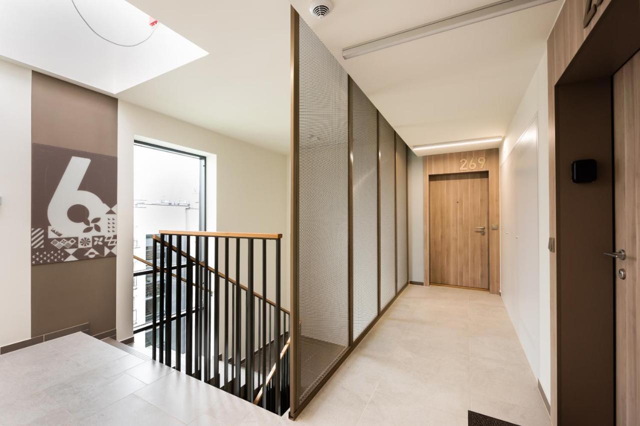Wola Skwer Sunny Apartment ワルシャワ エクステリア 写真